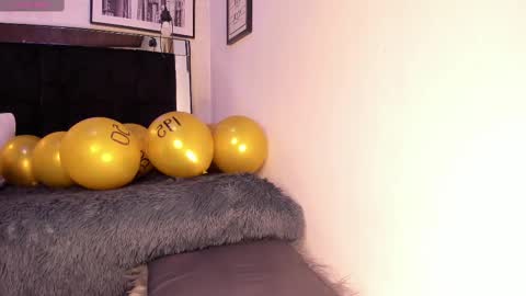       online show from November 5, 2:50 am