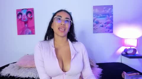 Snapshot of tyra_banksi chatting on October 16, 3:09 am tyra   online show from October 16, 3:09 am