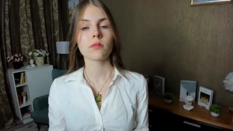 Liky online show from December 8, 6:39 pm