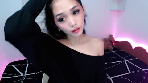 urbbgirl alliah online show from November 10, 4:24 pm