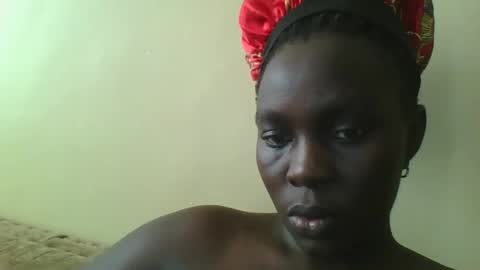 ujano online show from November 3, 1:59 pm