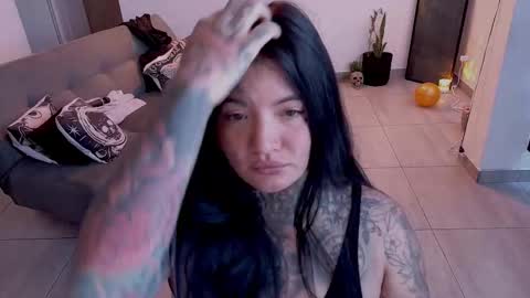 Franchesca  online show from February 10, 1:47 pm