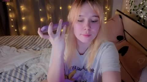 unburntkatniss online show from April 13, 2:18 pm