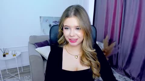 Snapshot of unforgettablalice chatting on March 1, 11:50 am Alice online show from March 1, 11:50 am