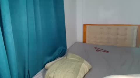 Snapshot of ur_cutiesthotasianxx chatting on October 4, 3:34 am Vee online show from October 4, 3:34 am