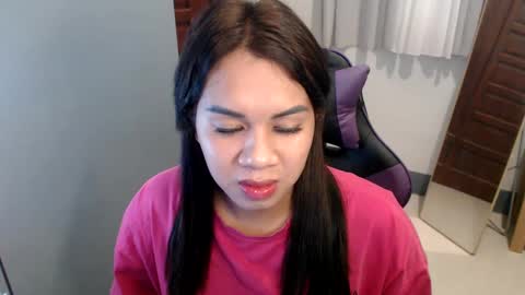 Vee online show from December 21, 12:27 pm