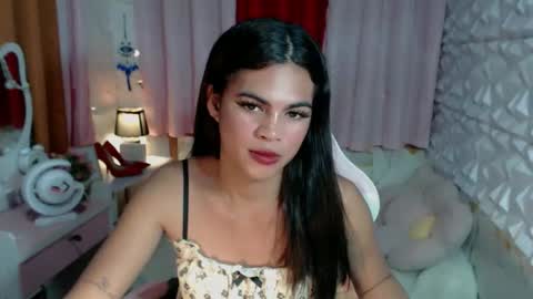 ur_dollxxx online show from September 27, 2:46 pm