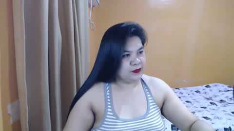 ur_hotsexymaria online show from March 18, 5:45 am