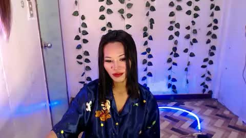 ur_hottest_girl online show from January 15, 7:14 am