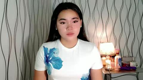 QUEENSY online show from January 8, 3:43 am