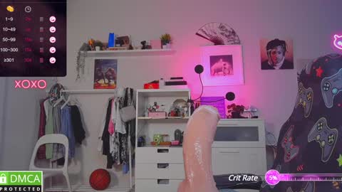 Snapshot of ur_olivia chatting on December 6, 5:11 pm Olivia Kaufman online show from December 6, 5:11 pm
