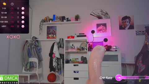 Snapshot of ur_olivia chatting on December 18, 5:21 pm Olivia Kaufman online show from December 18, 5:21 pm