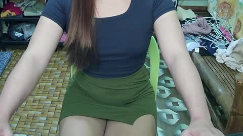 Snapshot of urasian_girlie chatting on February 16, 11:59 am Jen online show from February 16, 11:59 am