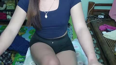 Snapshot of urasian_girlie chatting on December 5, 2:11 pm Jen online show from December 5, 2:11 pm