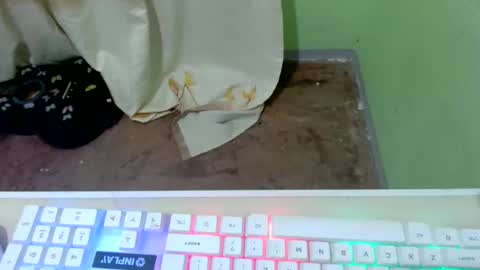 Snapshot of urasian_joy chatting on October 30, 10:38 am urasian_joy online show from October 30, 10:38 am