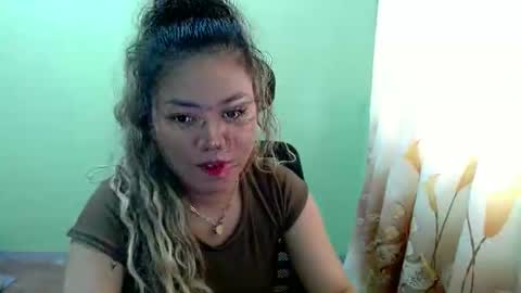 Snapshot of urasian_joy chatting on October 6, 3:12 am urasian_joy online show from October 6, 3:12 am