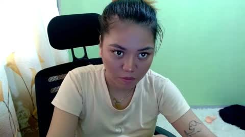 Snapshot of urasian_joy chatting on September 29, 1:54 am urasian_joy online show from September 29, 1:54 am