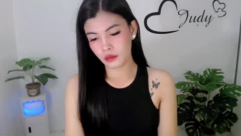 Snapshot of urasianpinayjudyxxx chatting on January 17, 3:22 pm urasianpinayjudyxxx online show from January 17, 3:22 pm