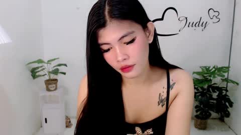 Snapshot of urasianpinayjudyxxx chatting on February 14, 1:34 am urasianpinayjudyxxx online show from February 14, 1:34 am