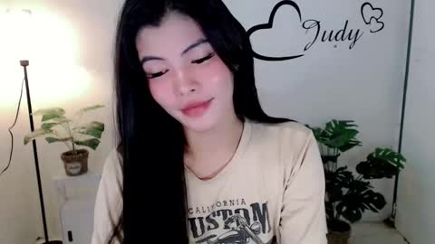 Snapshot of urasianpinayjudyxxx chatting on January 22, 2:48 am urasianpinayjudyxxx online show from January 22, 2:48 am