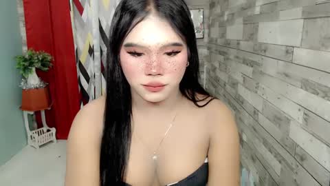 Snapshot of urbabysofia0305 chatting on December 22, 12:38 pm Sofia online show from December 22, 12:38 pm