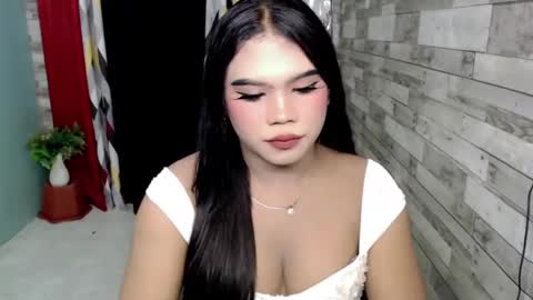 Snapshot of urbabysofia0305 chatting on December 30, 2:40 pm Sofia online show from December 30, 2:40 pm
