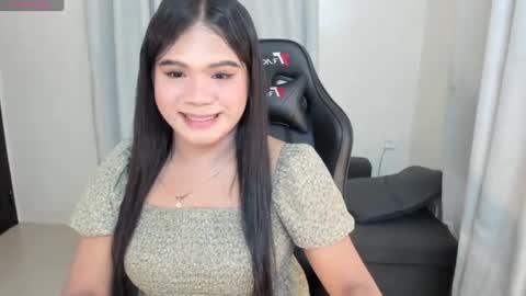 Snapshot of urbabysofia0305 chatting on December 25, 11:00 am Sofia online show from December 25, 11:00 am
