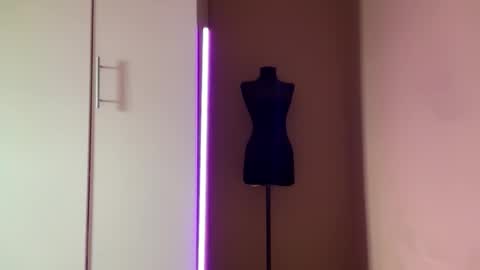 Snapshot of urdevilbaby chatting on September 21, 9:52 am Margo online show from September 21, 9:52 am