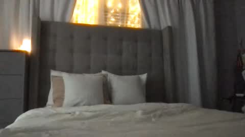 urgfmandy online show from December 3, 2:58 am