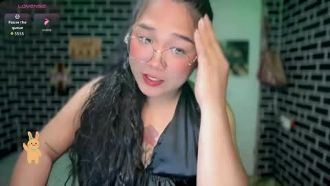 Dimple online show from April 30, 11:15 am