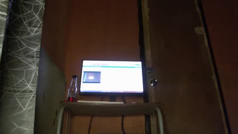 Snapshot of urlovely_hait chatting on January 15, 4:11 pm Sham online show from January 15, 4:11 pm