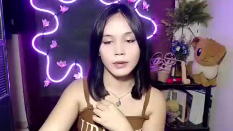 Pia online show from October 17, 10:24 pm