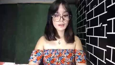 Pia online show from September 30, 3:12 am