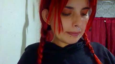 Snapshot of urposesion chatting on October 11, 3:33 am Aniie online show from October 11, 3:33 am