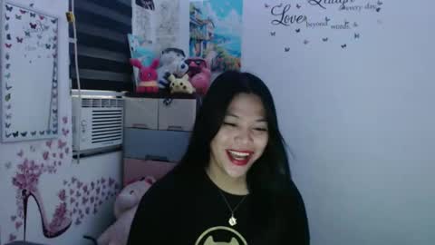 hi im kim online show from October 20, 12:35 am