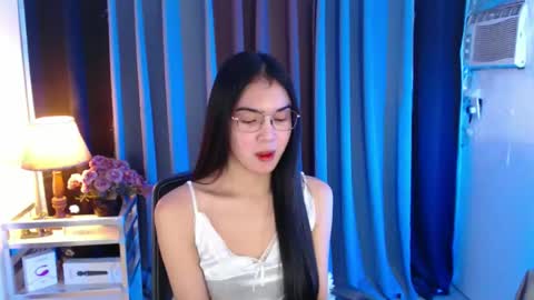 Snapshot of urpretty_nix chatting on September 13, 9:28 am Nix online show from September 13, 9:28 am