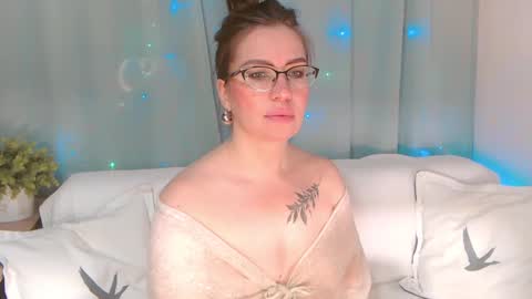 Silvia online show from December 19, 5:40 am