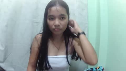 Urskinnygirl4u18 - ROSE ROOM online show from March 7, 1:09 am