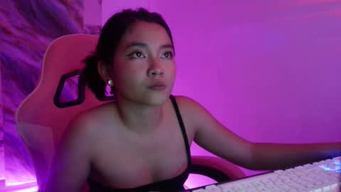 ursweet_elaine online show from July 14, 10:21 am