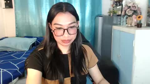 Ashley Kate Mateo Gray online show from July 9, 11:01 am