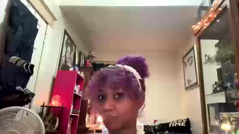 urwildestdream666 online show from October 18, 10:11 pm