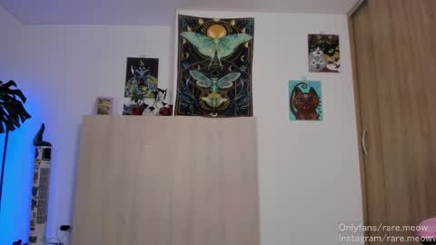    online show from March 9, 2:15 am