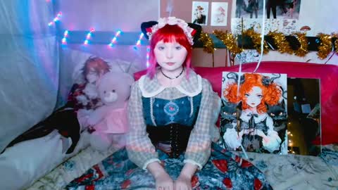 Usagi Blush online show from December 15, 3:31 pm