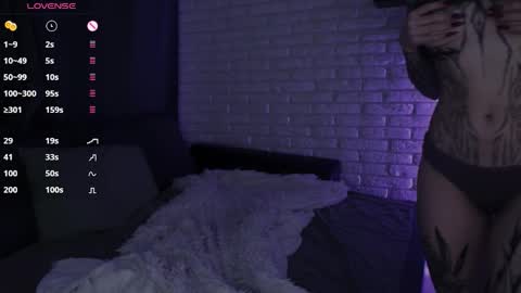 Snapshot of uwu_eva chatting on January 20, 4:54 am Eva online show from January 20, 4:54 am