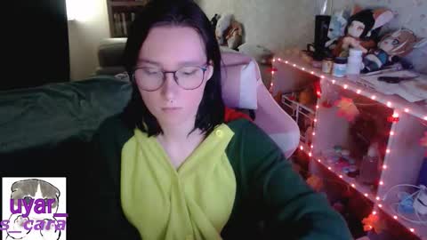 Snapshot of uyar_ chatting on October 11, 11:14 am Cara online show from October 11, 11:14 am