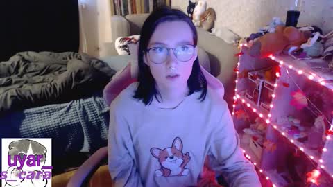 Snapshot of uyar_ chatting on October 25, 12:35 pm Cara online show from October 25, 12:35 pm