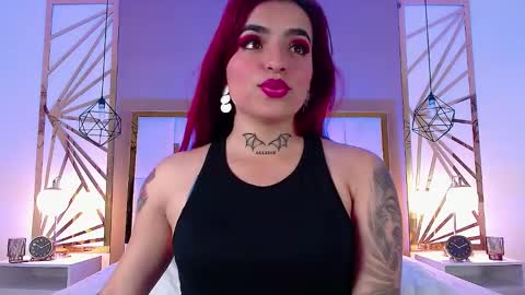 Snapshot of vaaleriee_miller_ chatting on December 18, 6:25 pm valeriee miller online show from December 18, 6:25 pm