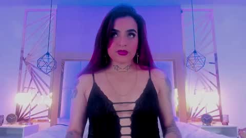 Snapshot of vaaleriee_miller_ chatting on January 13, 7:10 pm valeriee miller online show from January 13, 7:10 pm