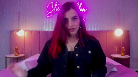 Snapshot of vaaleriee_miller_ chatting on January 7, 6:35 pm valeriee miller online show from January 7, 6:35 pm