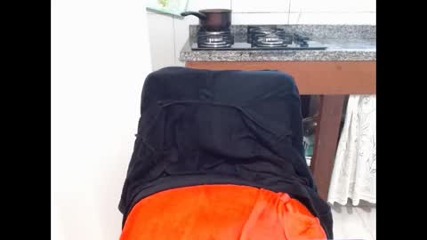 Vah Oliver online show from November 6, 3:40 pm